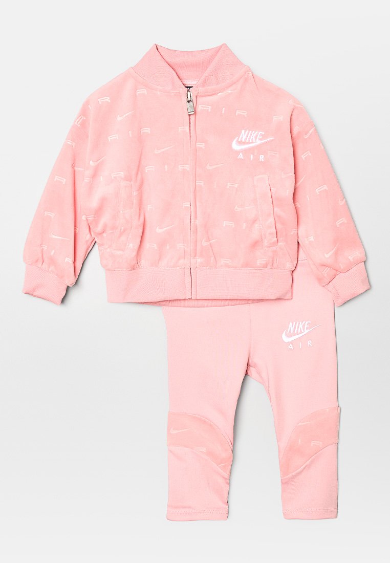 Nike Sportswear SET
