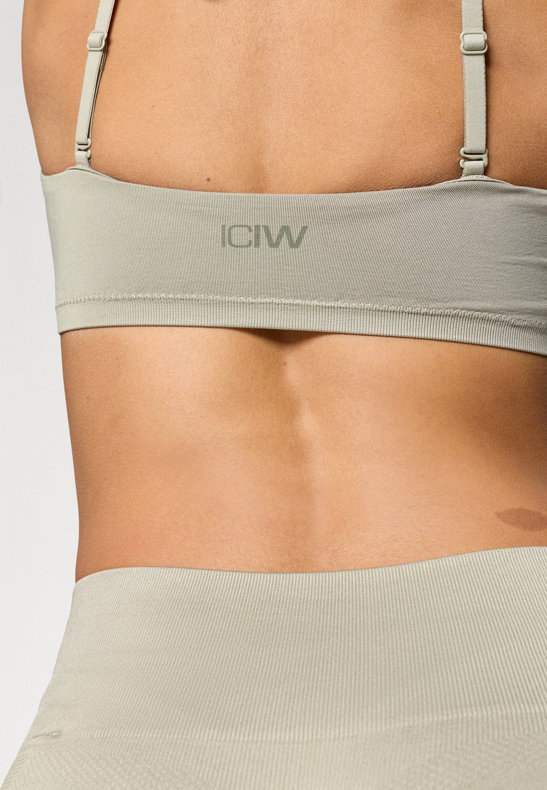 ICANIWILL SCULPT SEAMLESS BANDEAU