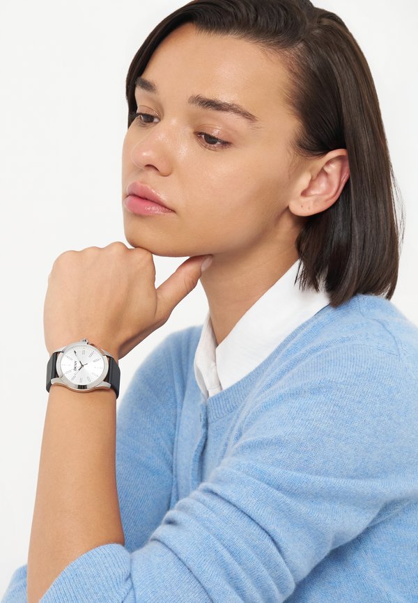 DKNY