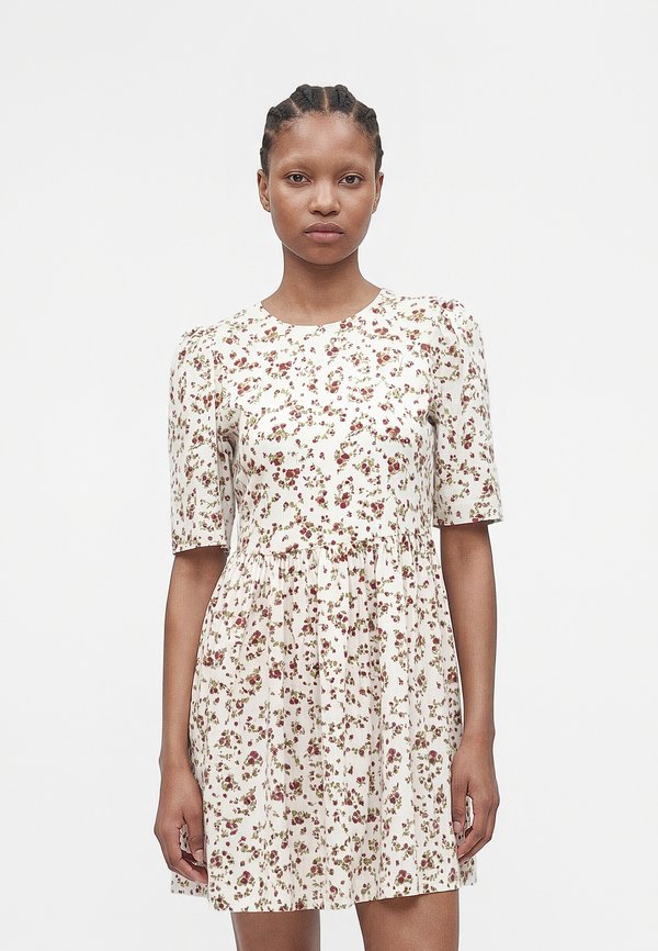 ONLY ONLMOLLY O NECK DRESS - Day dress - cloud dancer