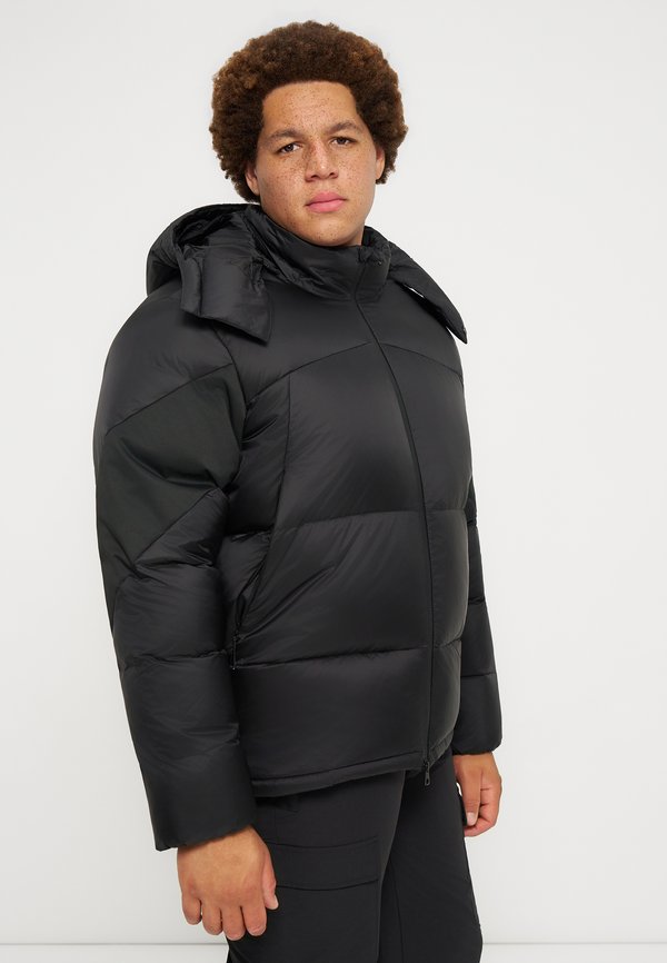 EA7 Emporio Armani