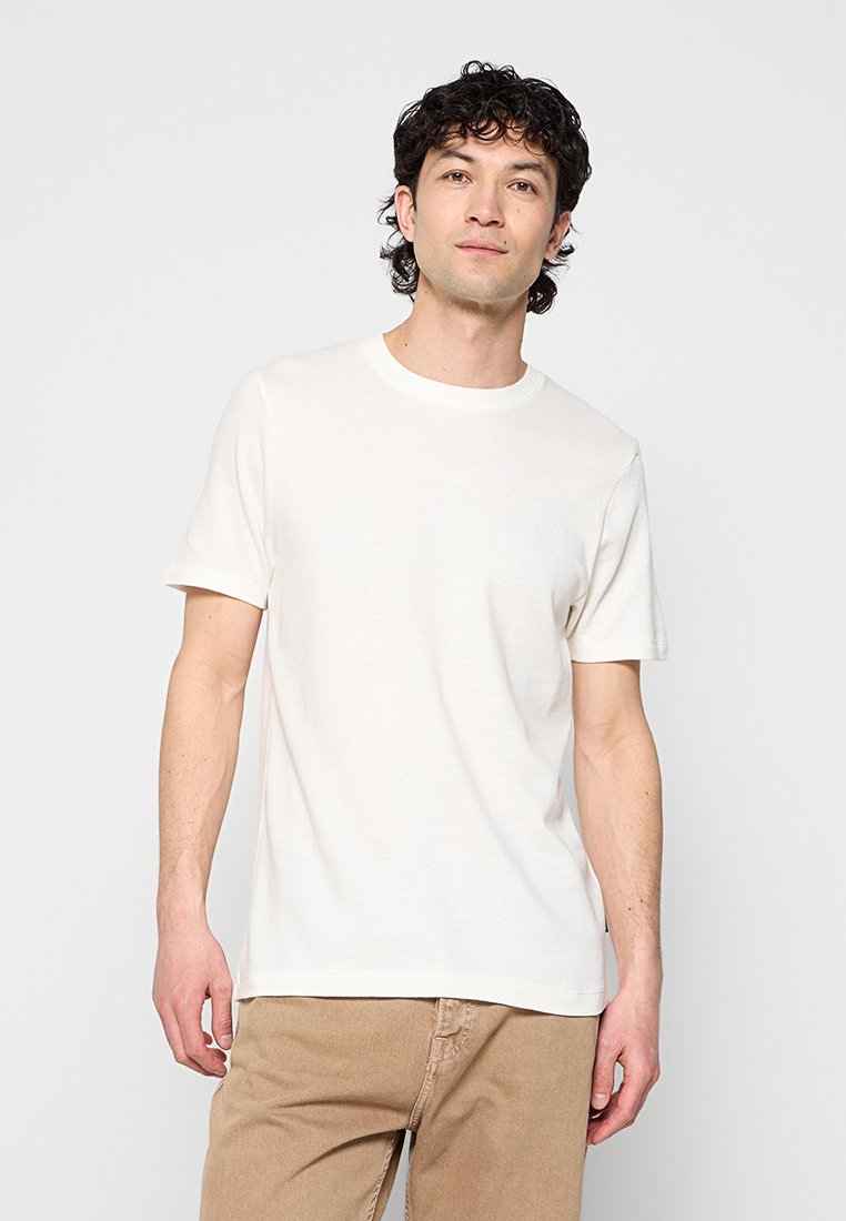 Hackett London