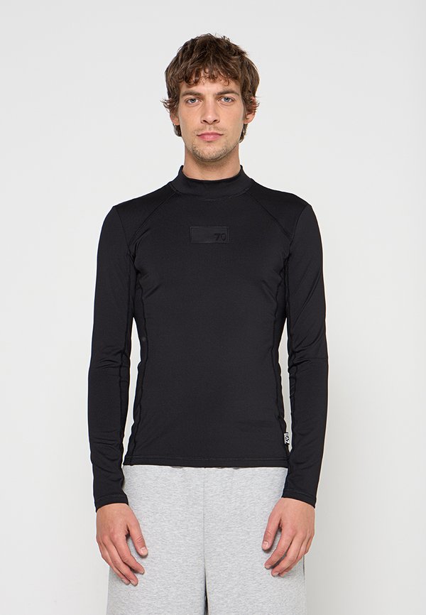EA7 Emporio Armani