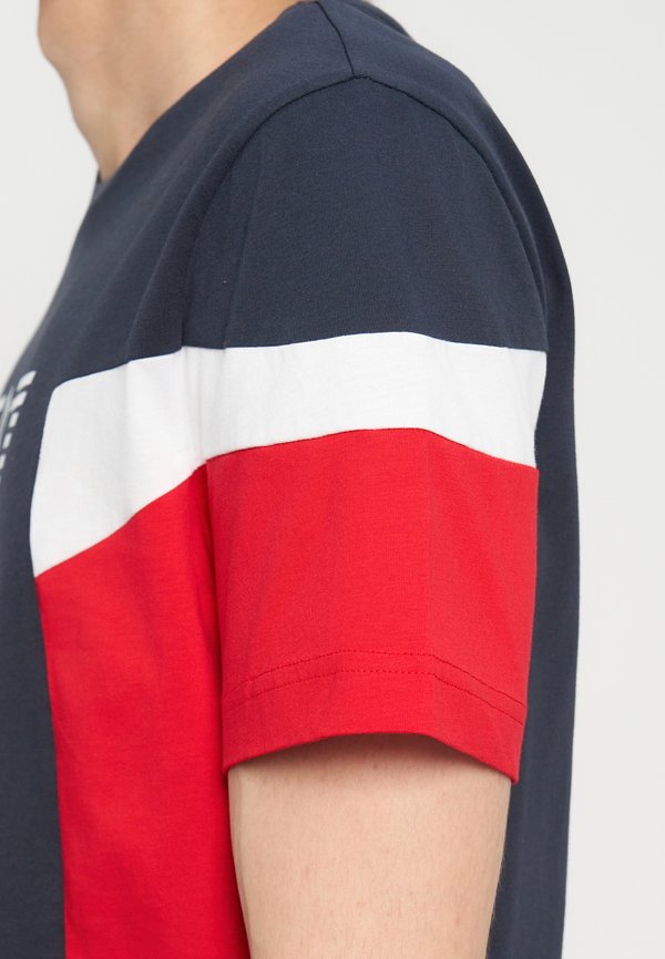 EA7 Emporio Armani