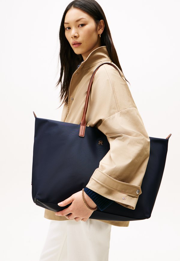 Tommy Hilfiger POPETTE MAXI - Tote bag - space blue