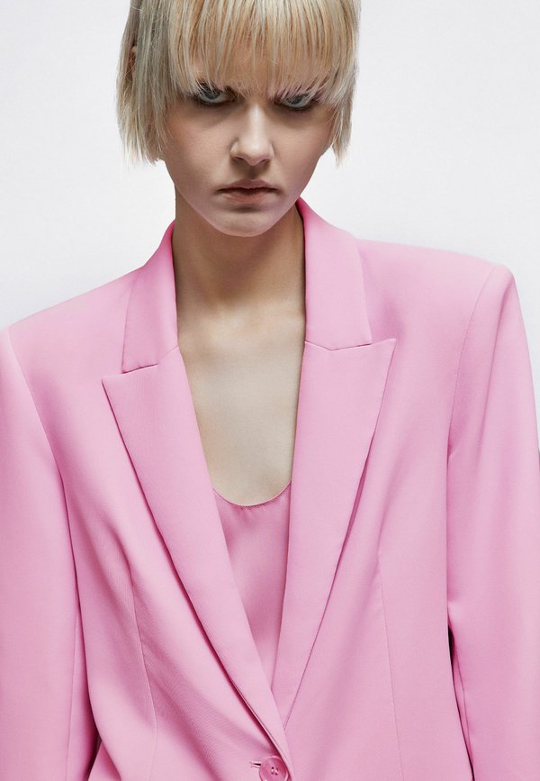 Patrizia Pepe ESSENTIAL TWO-BUTTON