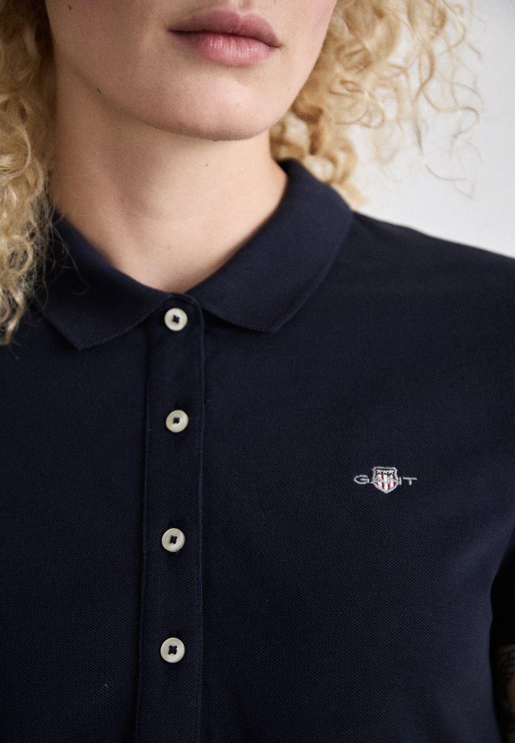 GANT SLIM SHEILD CAP SLEEVE