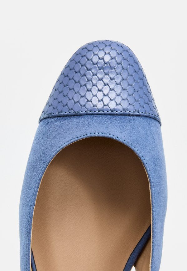 Stuart Weitzman