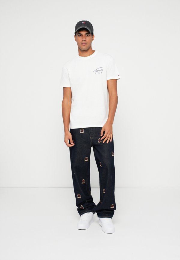 Tommy Jeans JAIMIE EMBROIDERY RELAXED STRAIGHT LEG JEANS