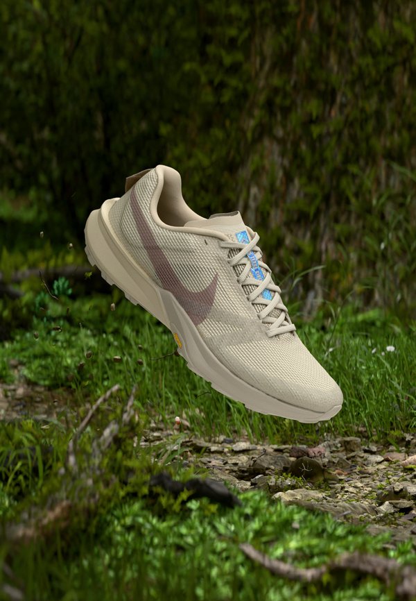 Nike Performance TERRA KIGER 10 - Trail running shoes - light orewood brown/cream/safety orange
