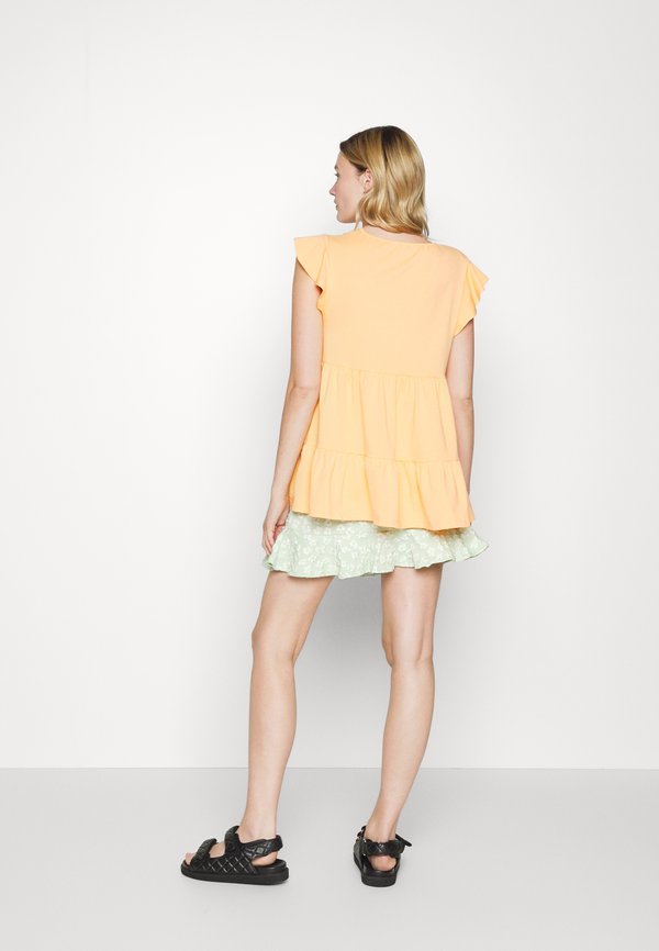 GAP Maternity VINTAGE RUFFLE TEE