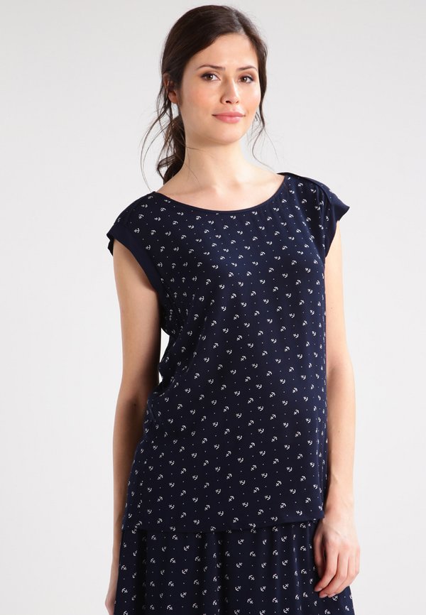 Esprit Maternity