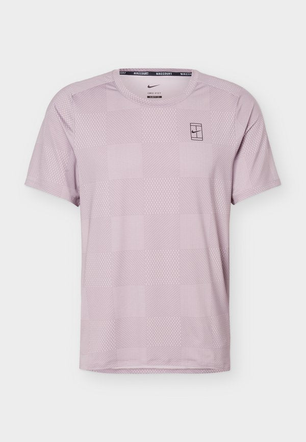 Nike Performance NIKECOURT ADVANTAGE PRINT - Sports T-shirt - light violet/black