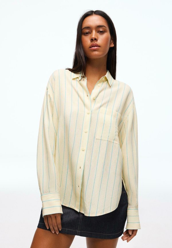 Bershka FLOWING OVERSIZE - Button-down blouse - yellow