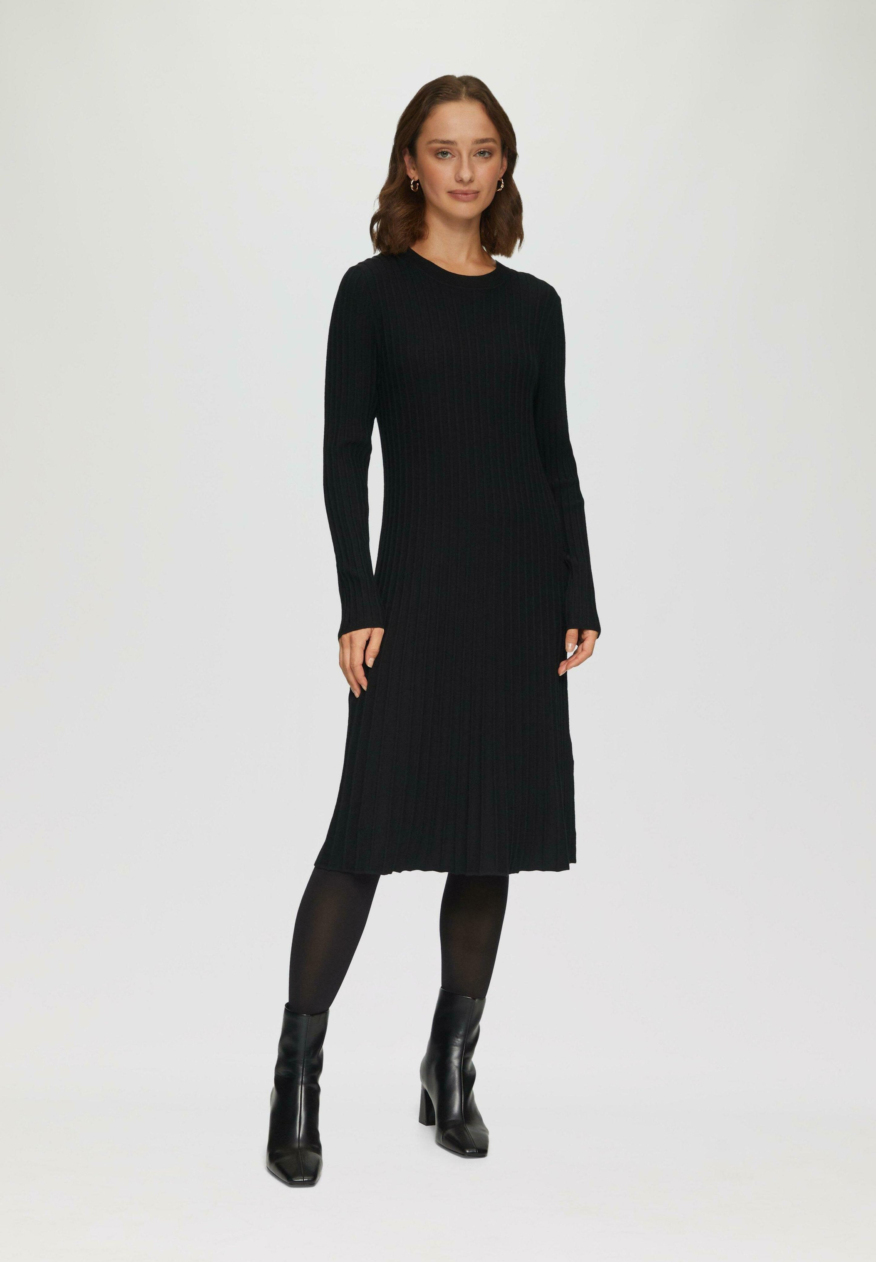 s.Oliver BLACK LABEL MIT OTTOMANSTRUKTUR