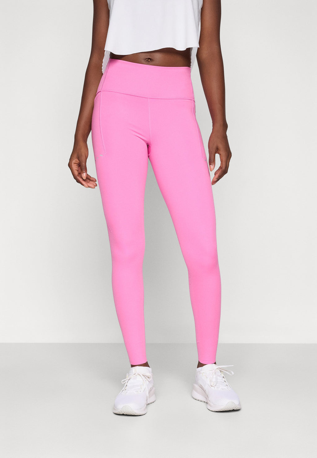 Nike Performance SWIFT