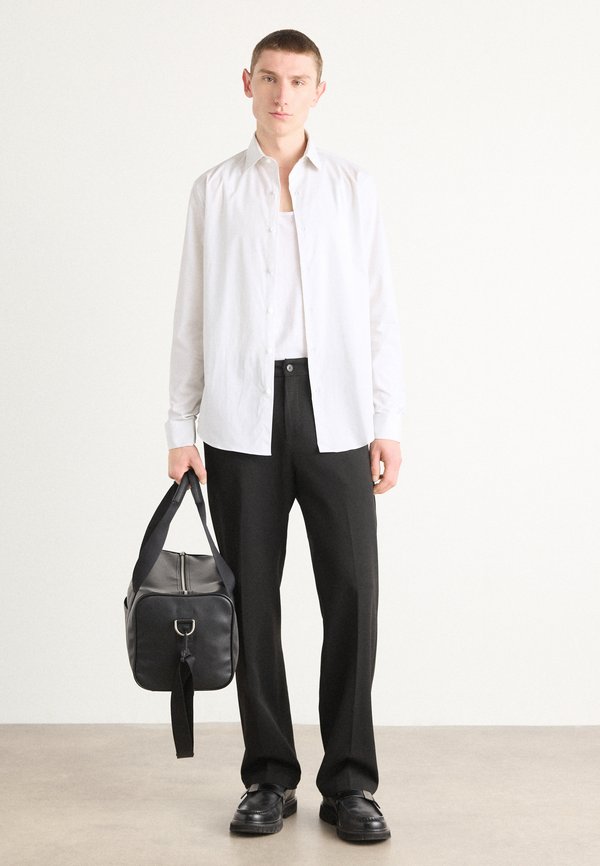 Calvin Klein ENTRY