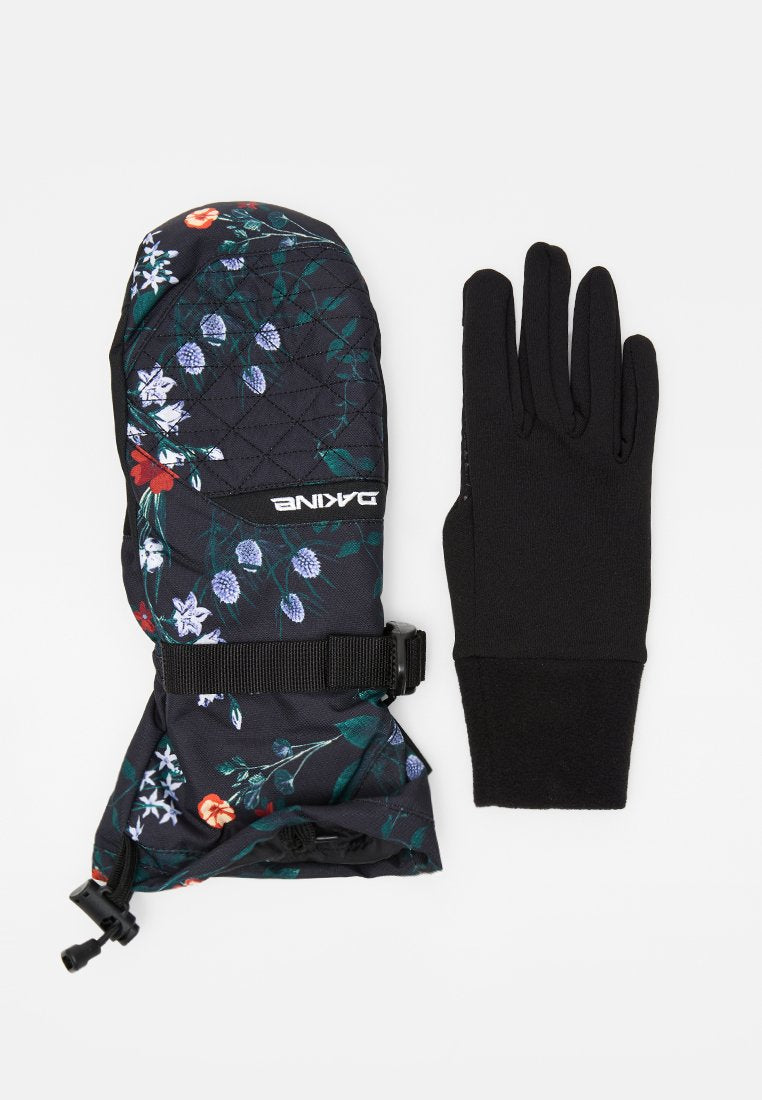Schwarze, mit Blumenmuster verzierte Fäustlinge mit gesteppter Textur und Riemen, kombiniert mit einem eleganten schwarzen Handschuh, der eine glatte Oberfläche und eine enge Passform zeigt.