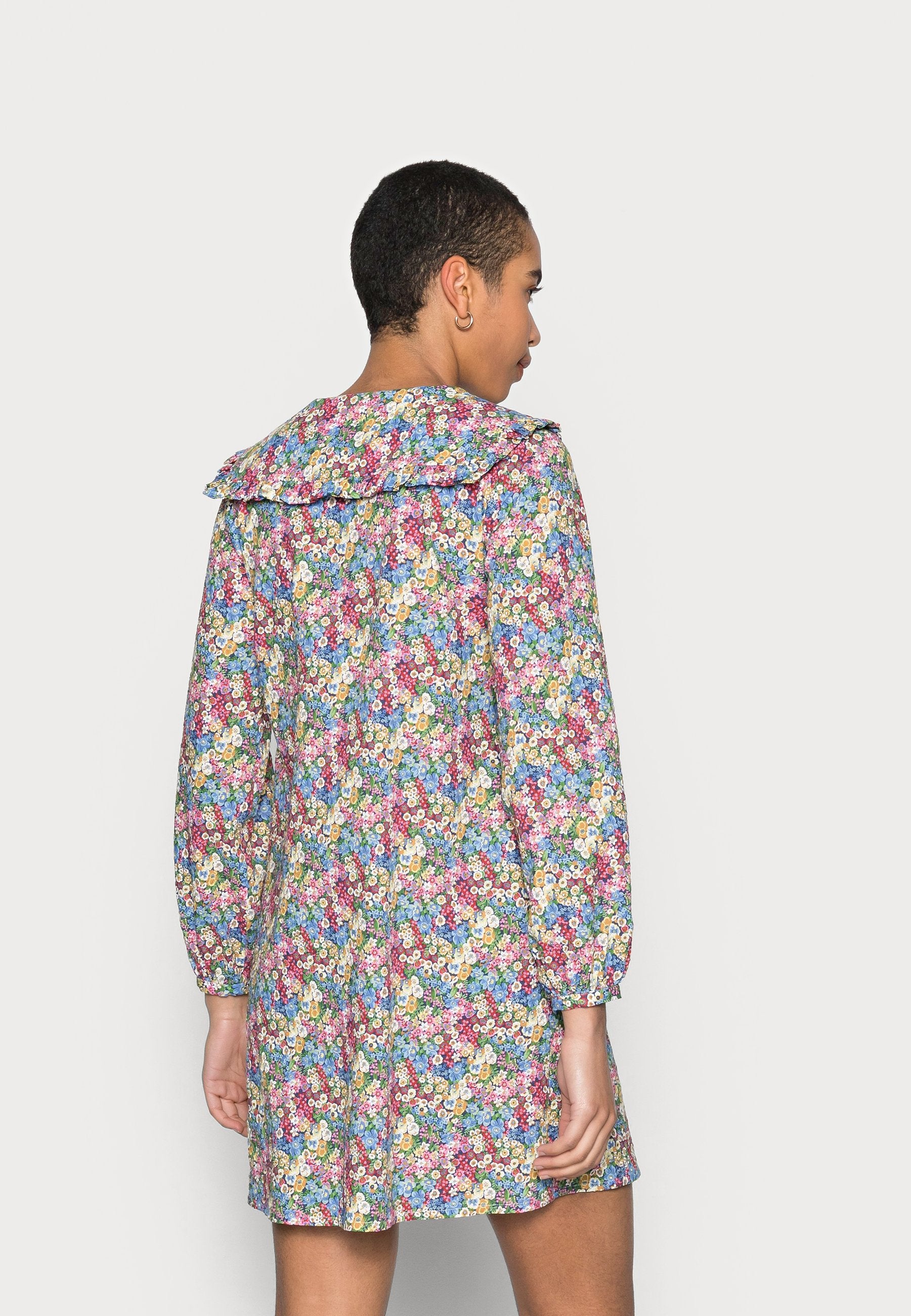 Rich & Royal WITH FLOWER PRINT