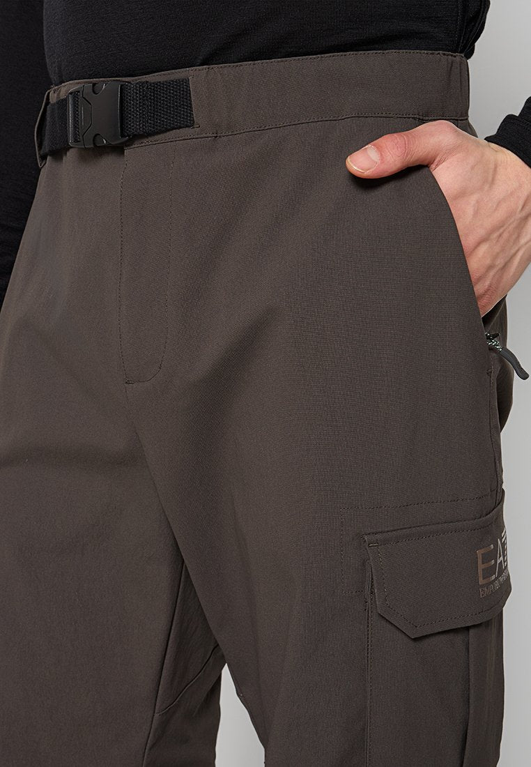 EA7 Emporio Armani Outdoor-Hose Media 4
