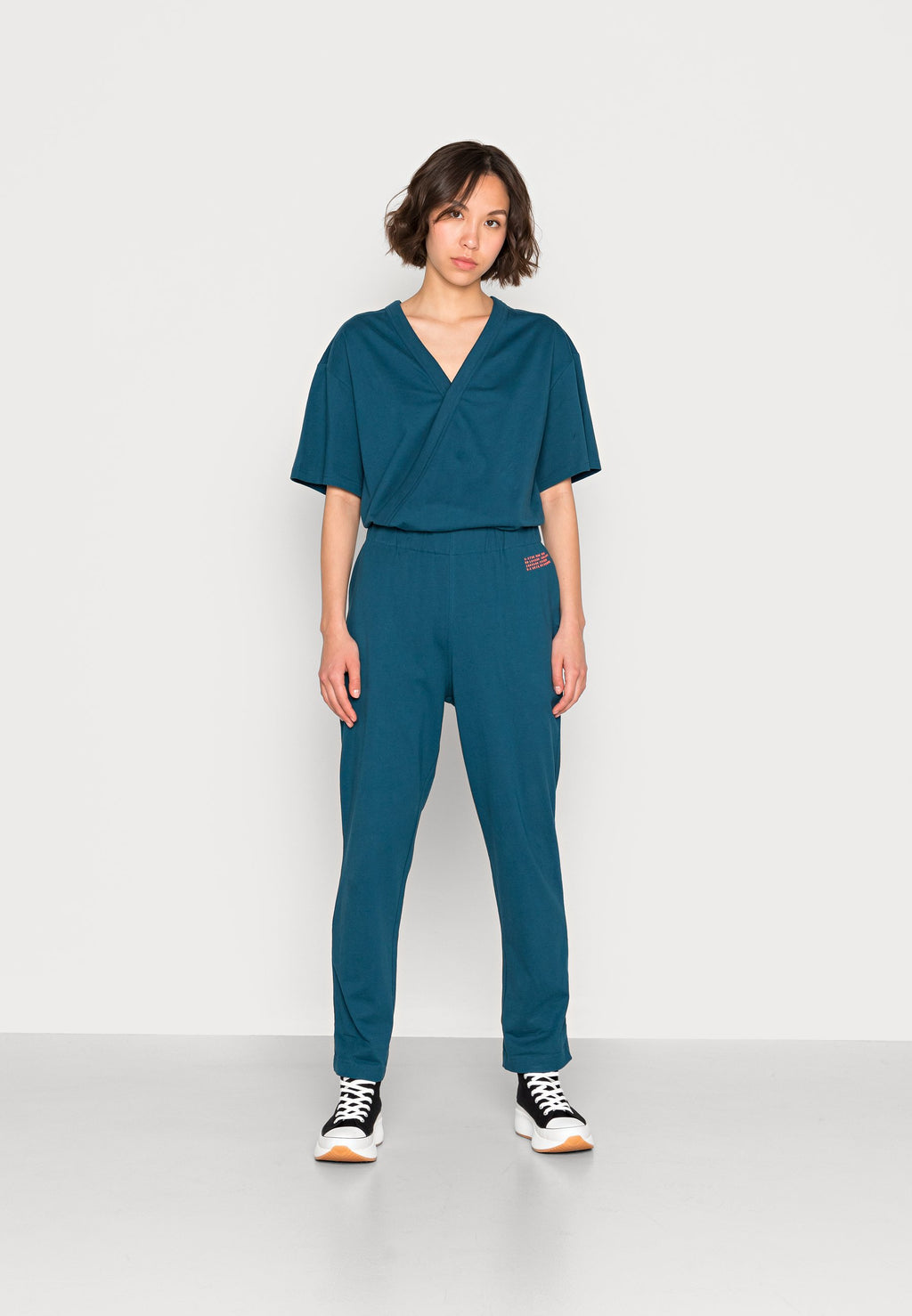BOHDANA JUMPSUIT S\S Media 3