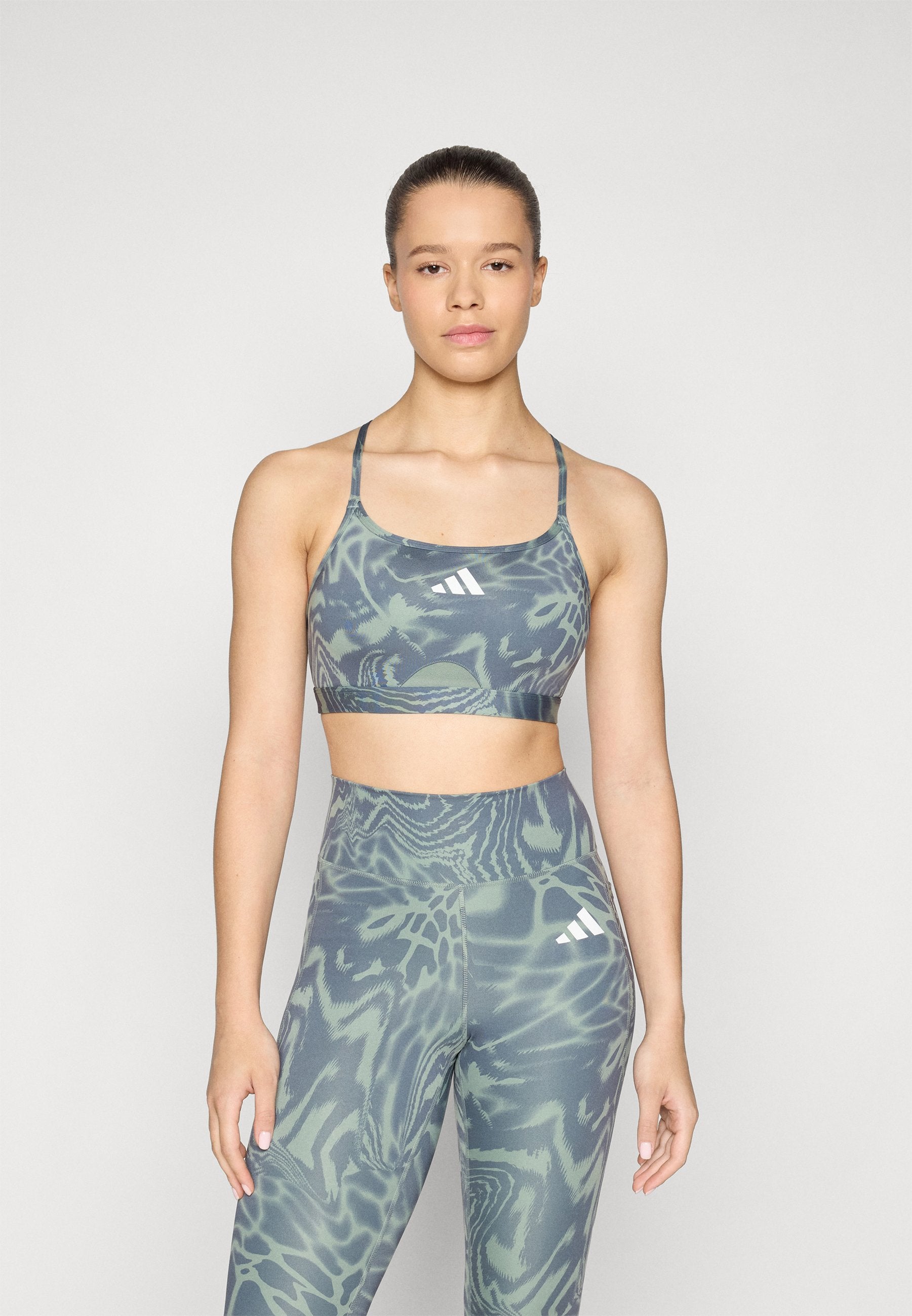 adidas Performance AEROREACT  LIGHT SUPPORT 3STRIPES BRA