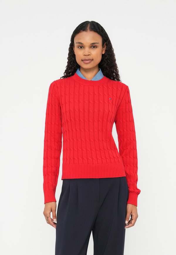 Tommy Hilfiger CABLE KNIT CREW NECK JUMPER - Jumper - primary red