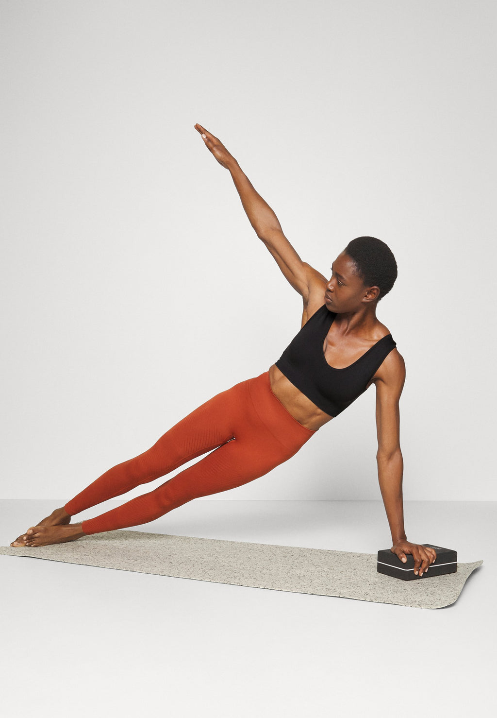 Athleta AURORA U NECK MUSCLE BRA A-C