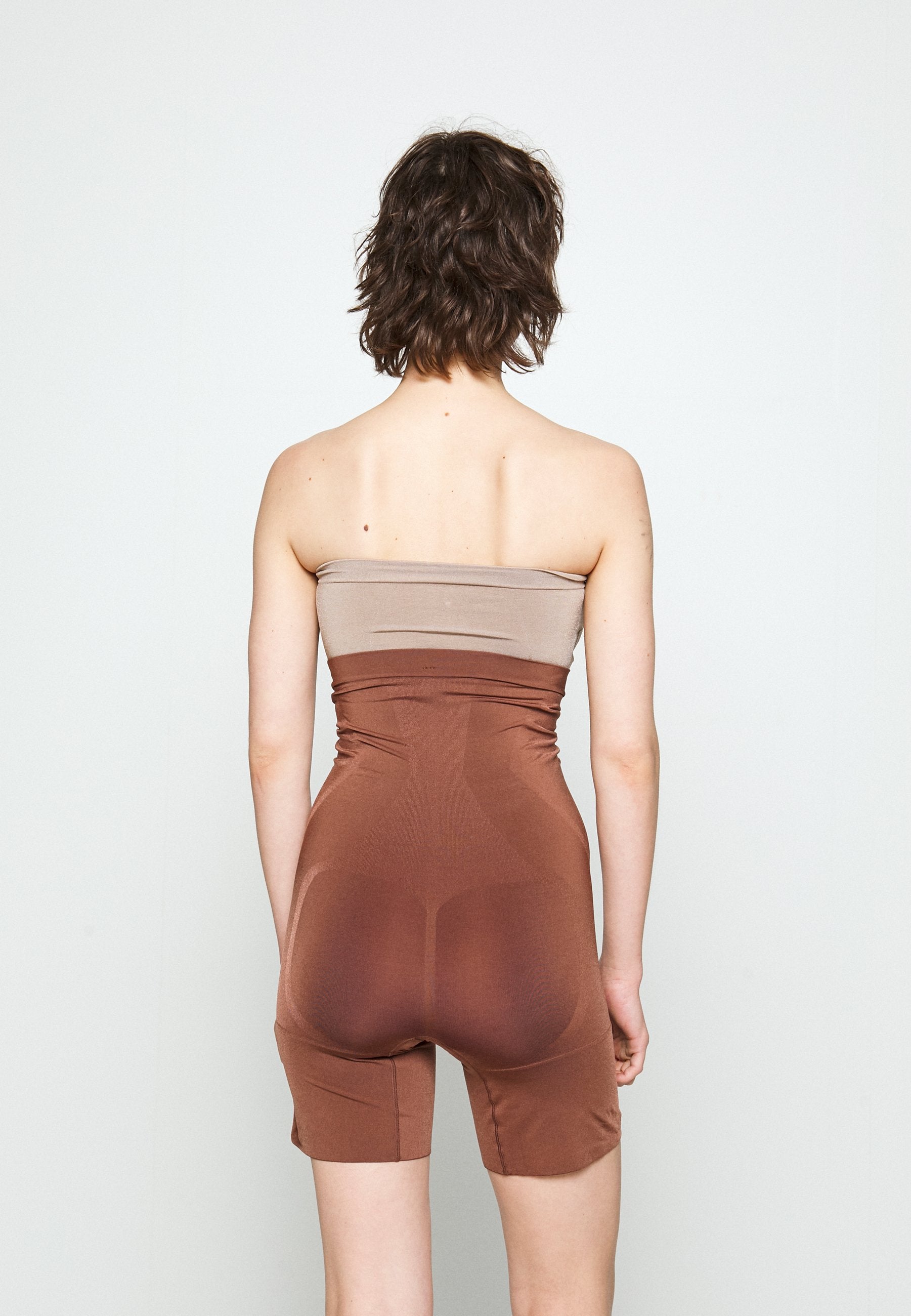 Spanx ONCORE HIGH WAIST MID THIGH SHORT