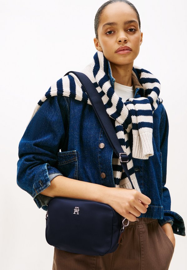 Tommy Hilfiger POPETTE - Cross body bag - space blue