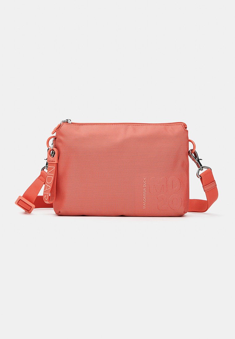 Mandarina Duck
