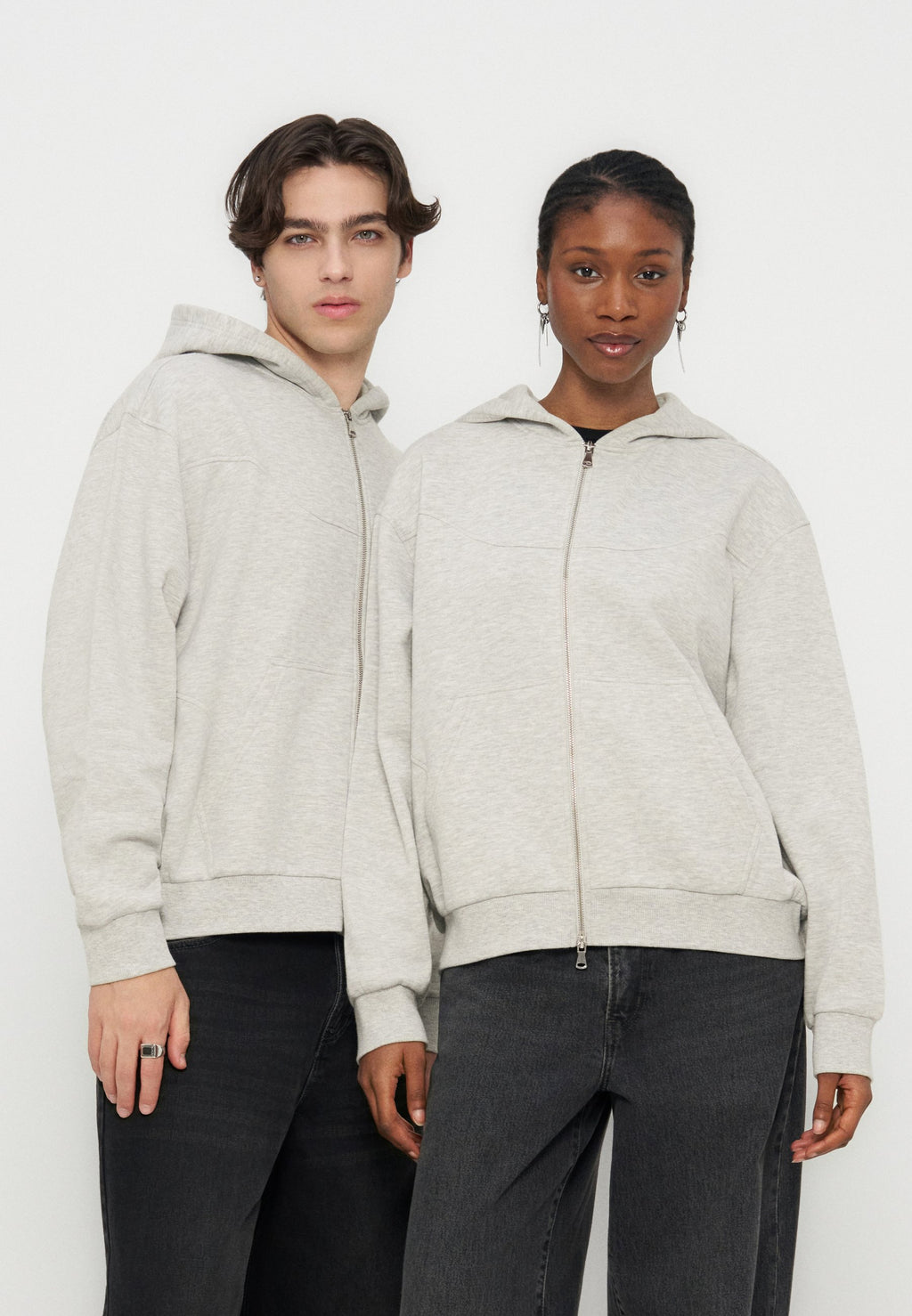 YOURTURN RELAXED FIT CURVED SEAM ZIP-UP HOODIE
