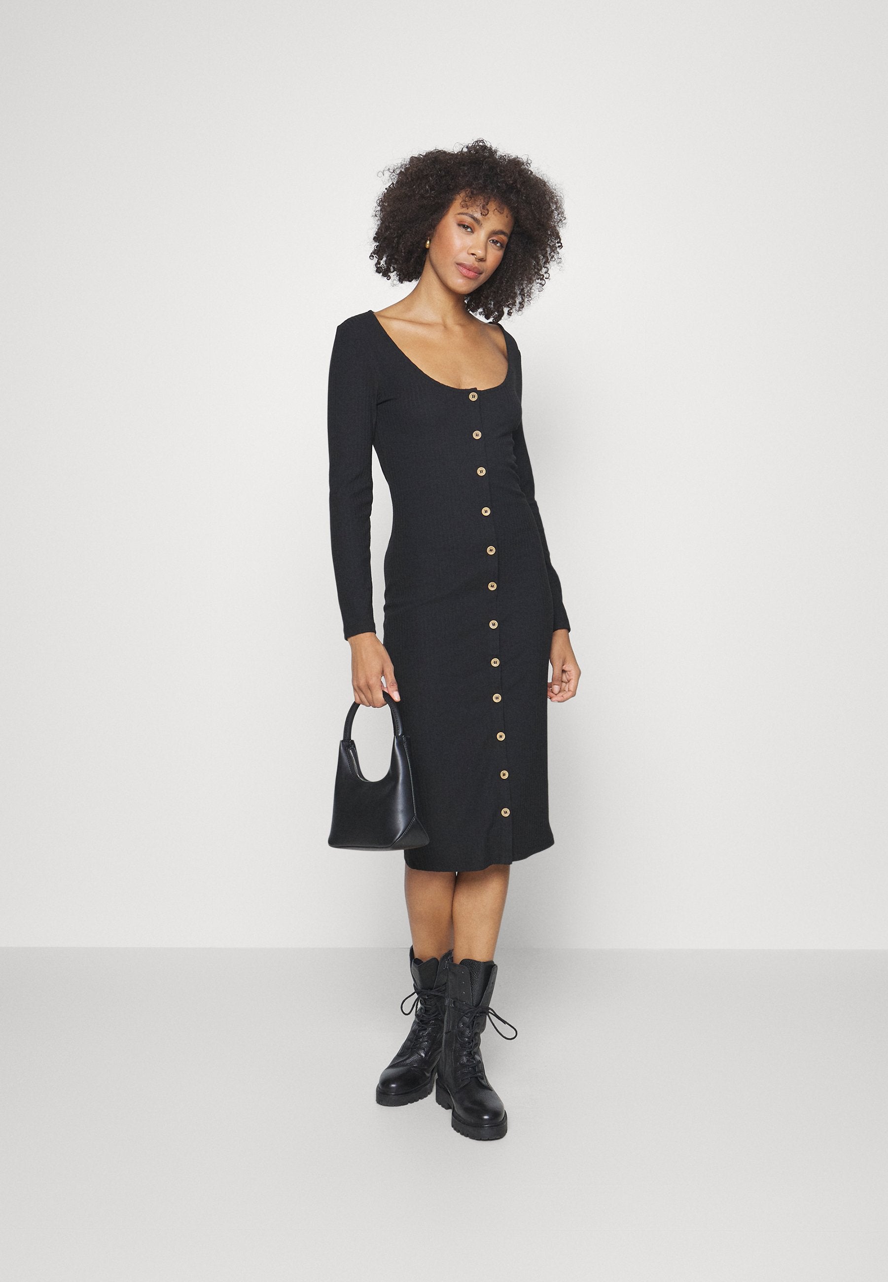 ONLNELLA BODYCON BUTTON DRESS Media 2