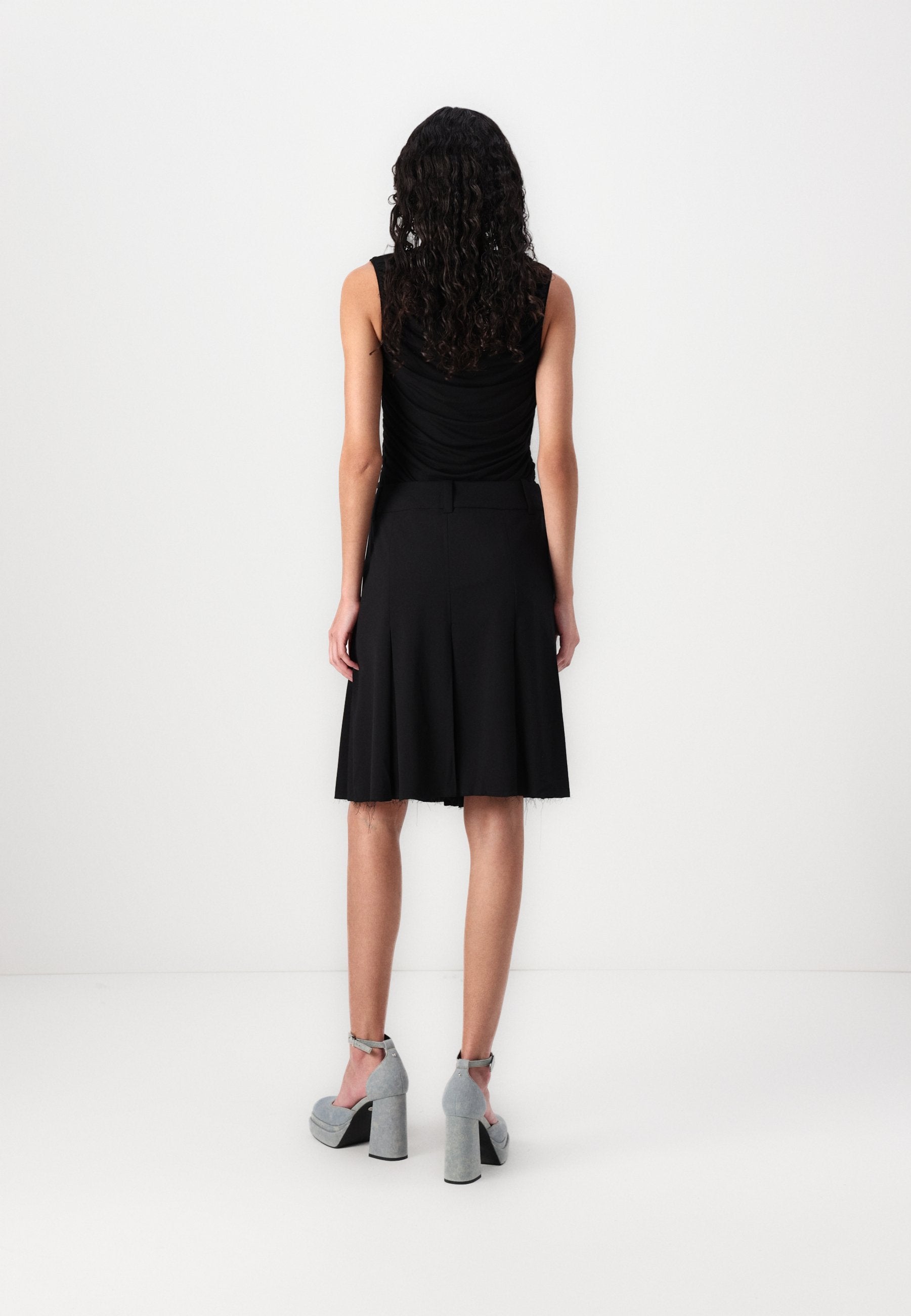 Weekday MIDI SUITING SKIRT