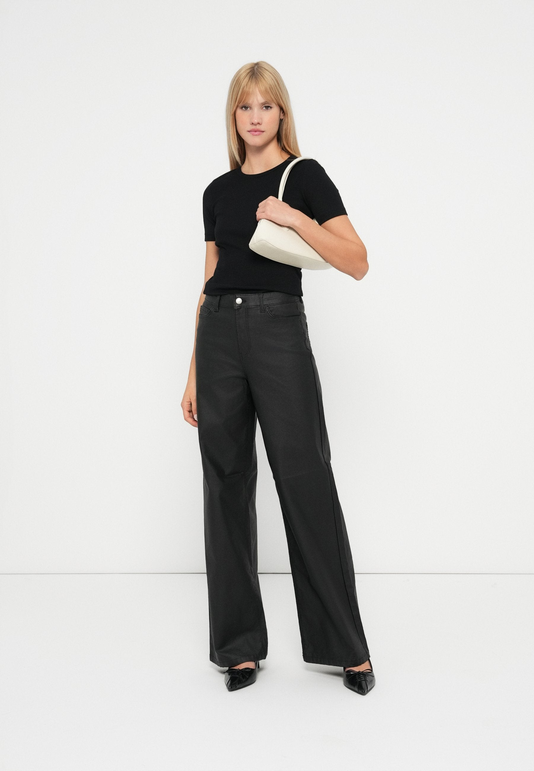 Vero Moda Wide-fit VMKAYLA High rise Wide Leg Fit