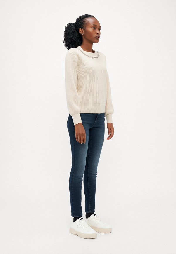 ONLY Petite ONLGAIDA LIFE O NECK
