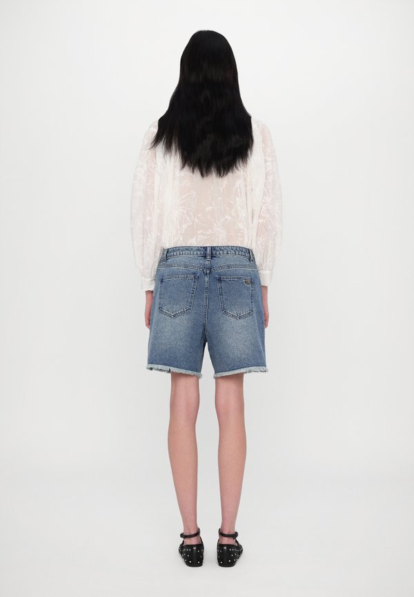 MICHAEL Michael Kors BOYFRIEND SHORT