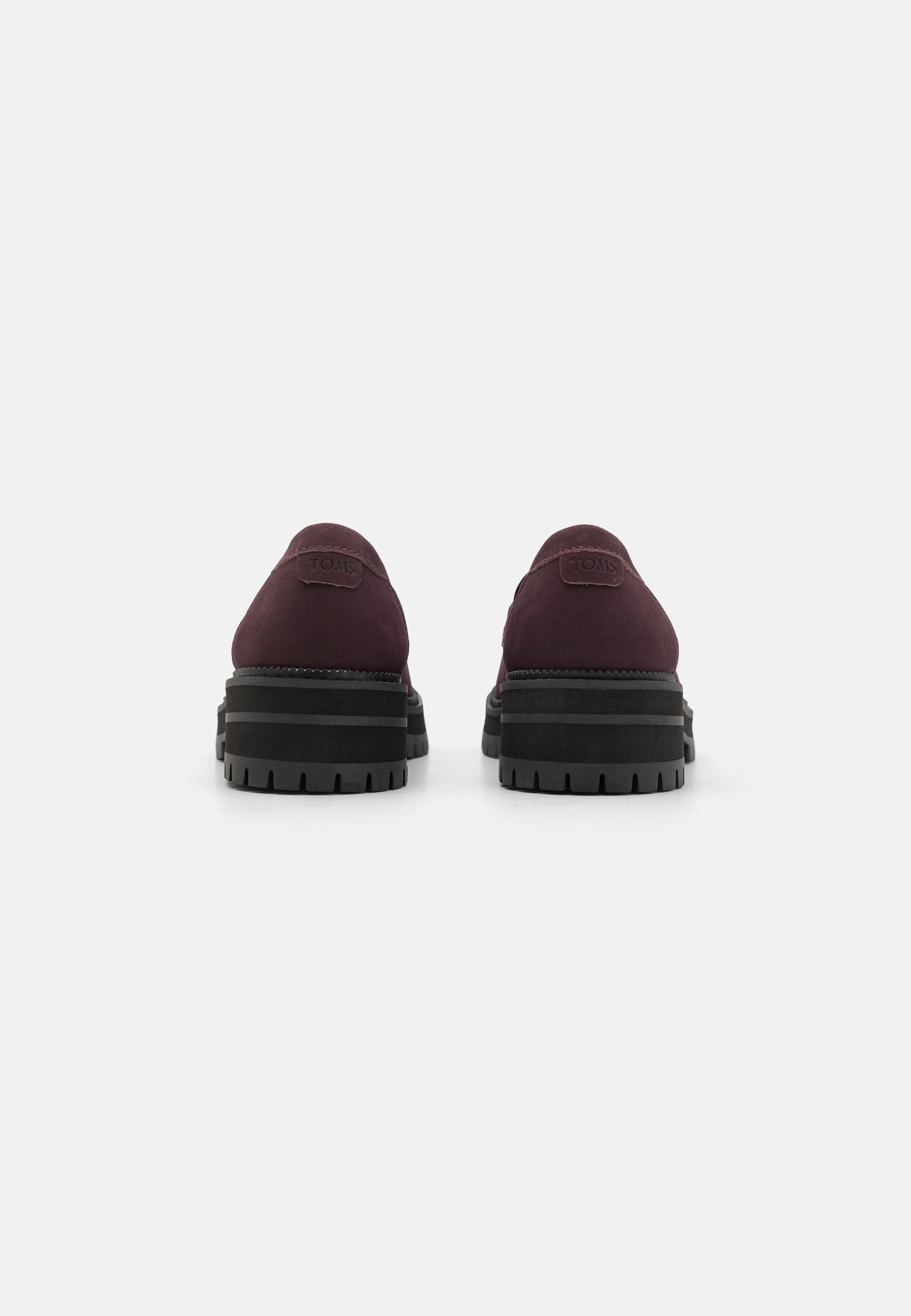 TOMS CARA