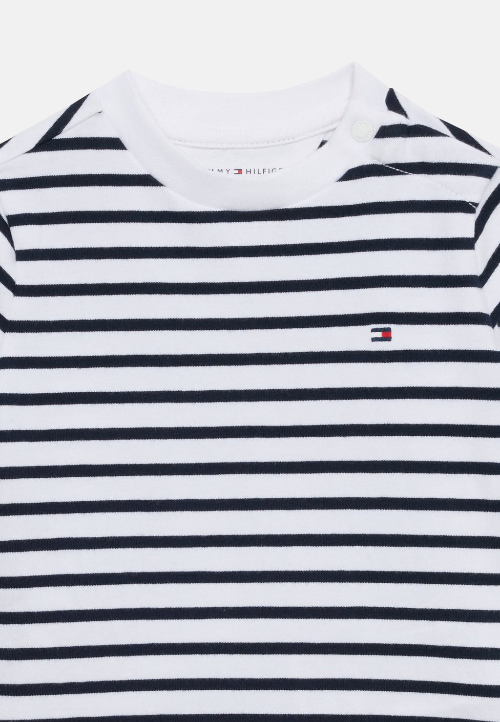 ESSENTIAL STRIPE T-SHIRT AND SHORTS SET Media 4