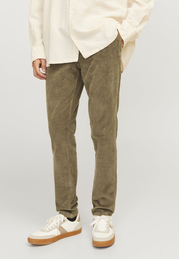 Jack & Jones JPSTMARCO BASIC - Chinos - elmwood