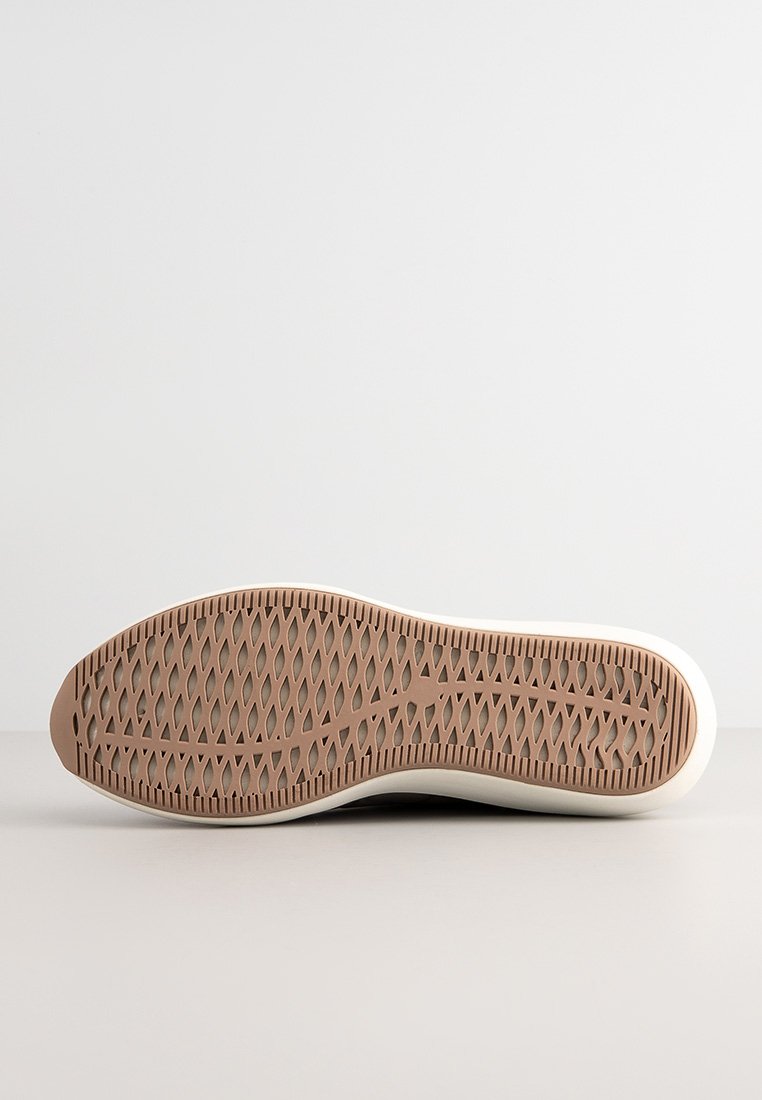 Clarks UN RIO