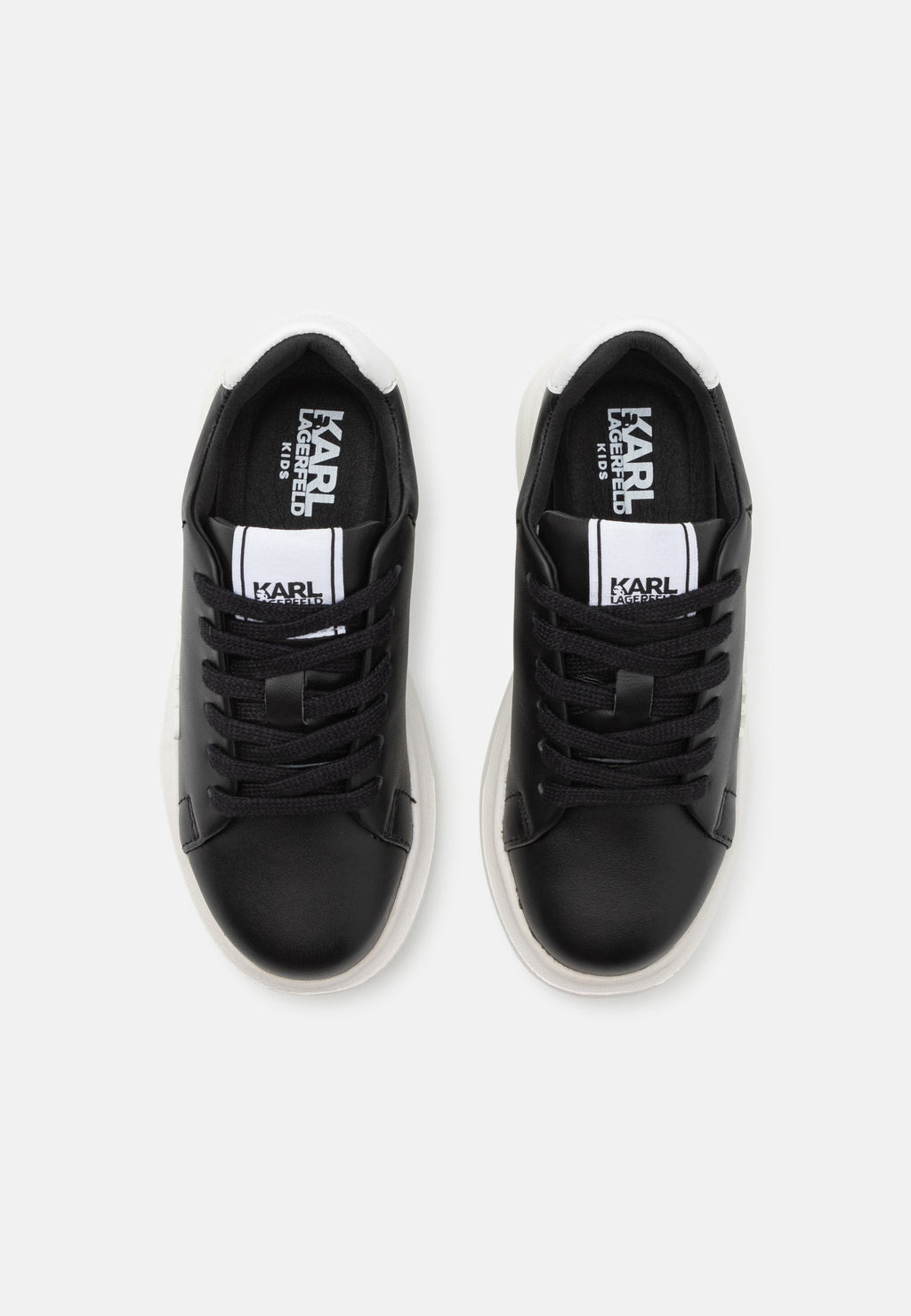 TRAINERS UNISEX Media 4