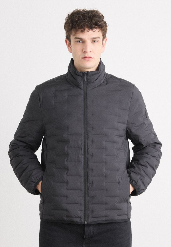 Calvin Klein PACKABLE