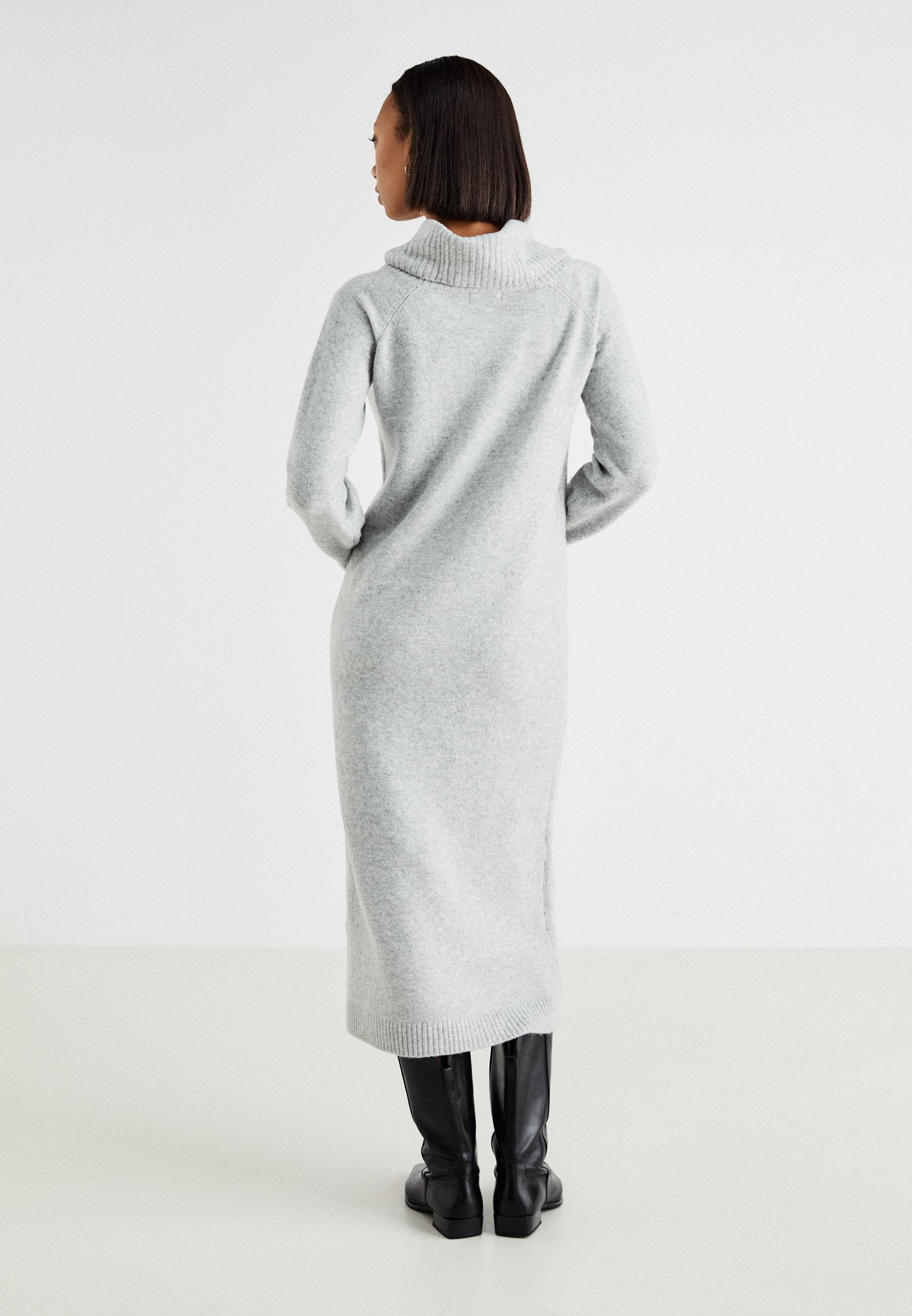Knitted ONLODA long Media 4