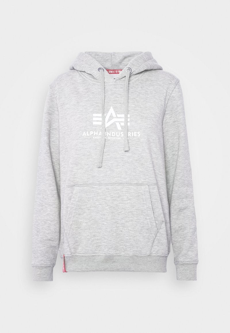 Grauer Hoodie aus weichem Stoff; verfügt über eine Kängurutasche, eine Kapuze mit Kordelzug und ein weißes Drucklogo mit Text auf der Vorderseite.