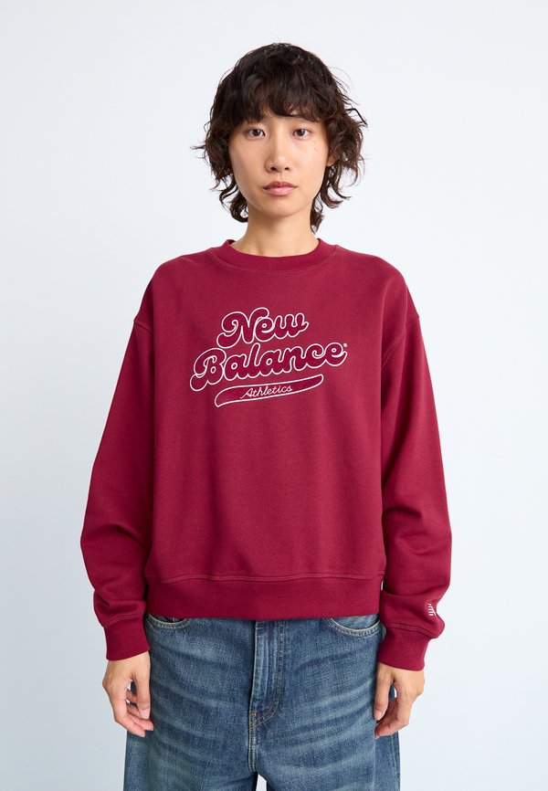 New Balance ATHLETICS LEGACY CREW - Sweatshirt - red