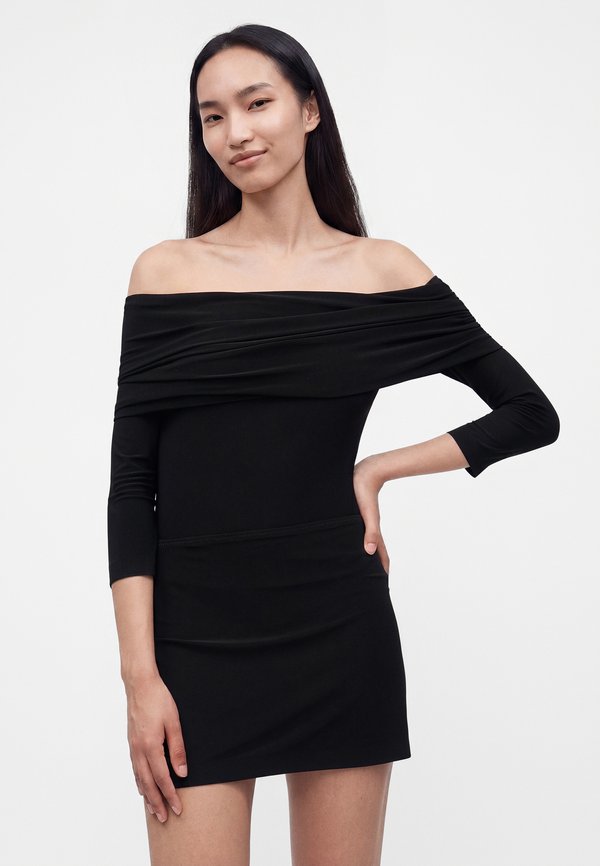 Norma Kamali COWL NECK OFF SHOULDER