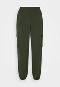 ONLOLA PANT Media 1
