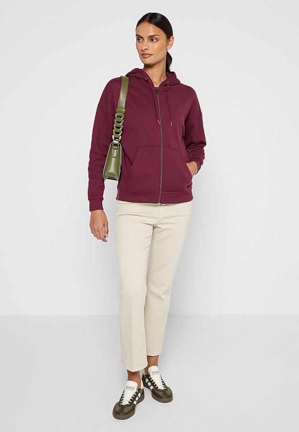 U.S. Polo Assn.
