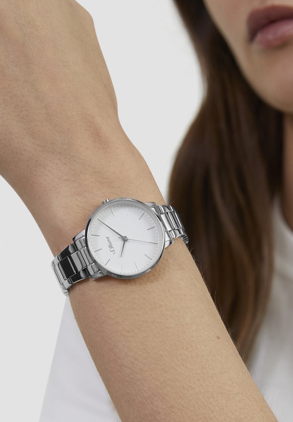 s.Oliver MODERN BASICS - Watch - silber